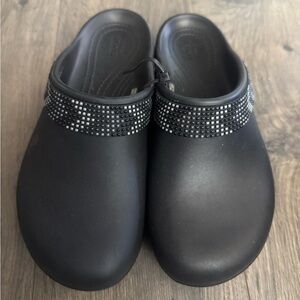 NWOT Crocs 205307 Sloane Diamante Open Back Comfort Clogs - Black Women’s Size 7